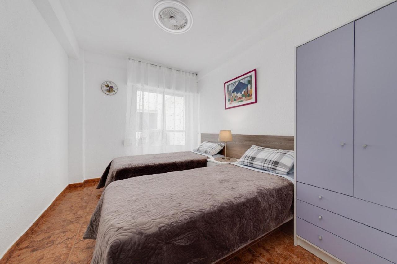 Comfortable Apartment With Wi-Fi Alicante Exterior photo