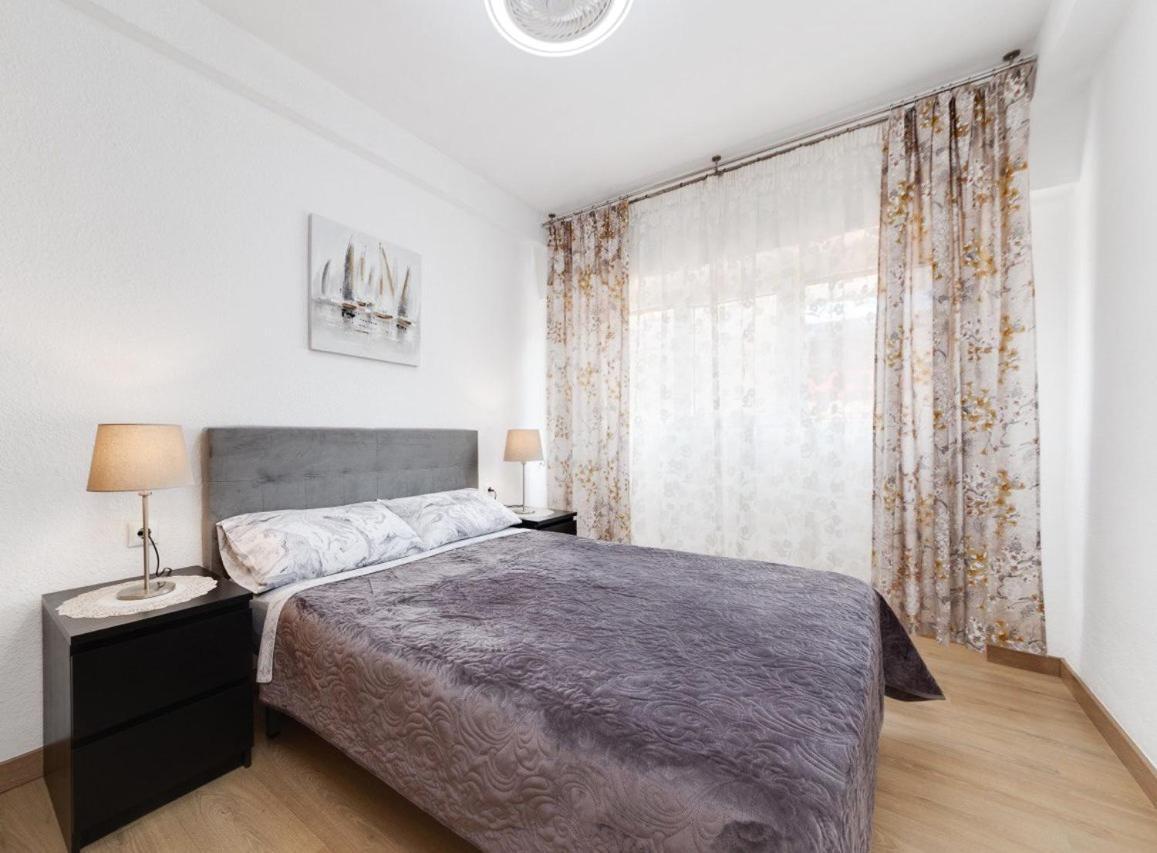 Comfortable Apartment With Wi-Fi Alicante Exterior photo