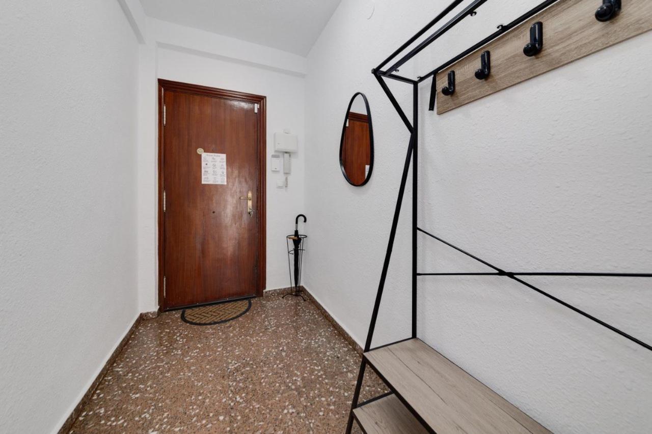 Comfortable Apartment With Wi-Fi Alicante Exterior photo
