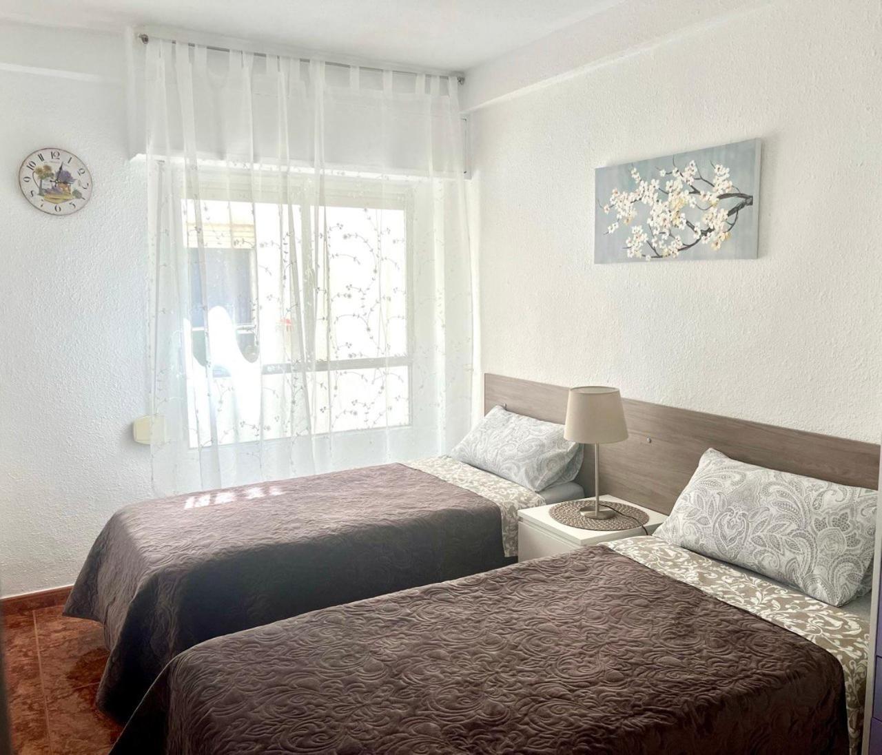 Comfortable Apartment With Wi-Fi Alicante Exterior photo